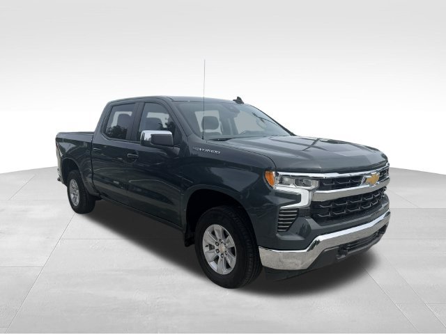 Used 2025 Chevrolet Silverado 1500 LT AWD/4WD image 3
