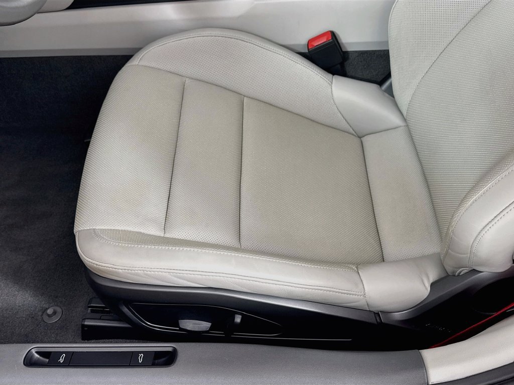 Certified 2022 Porsche 911 Carrera RWD image 13