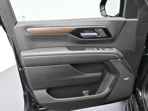 Used 2025 Chevrolet Tahoe High Country w/ Sun And Tow Package image 44