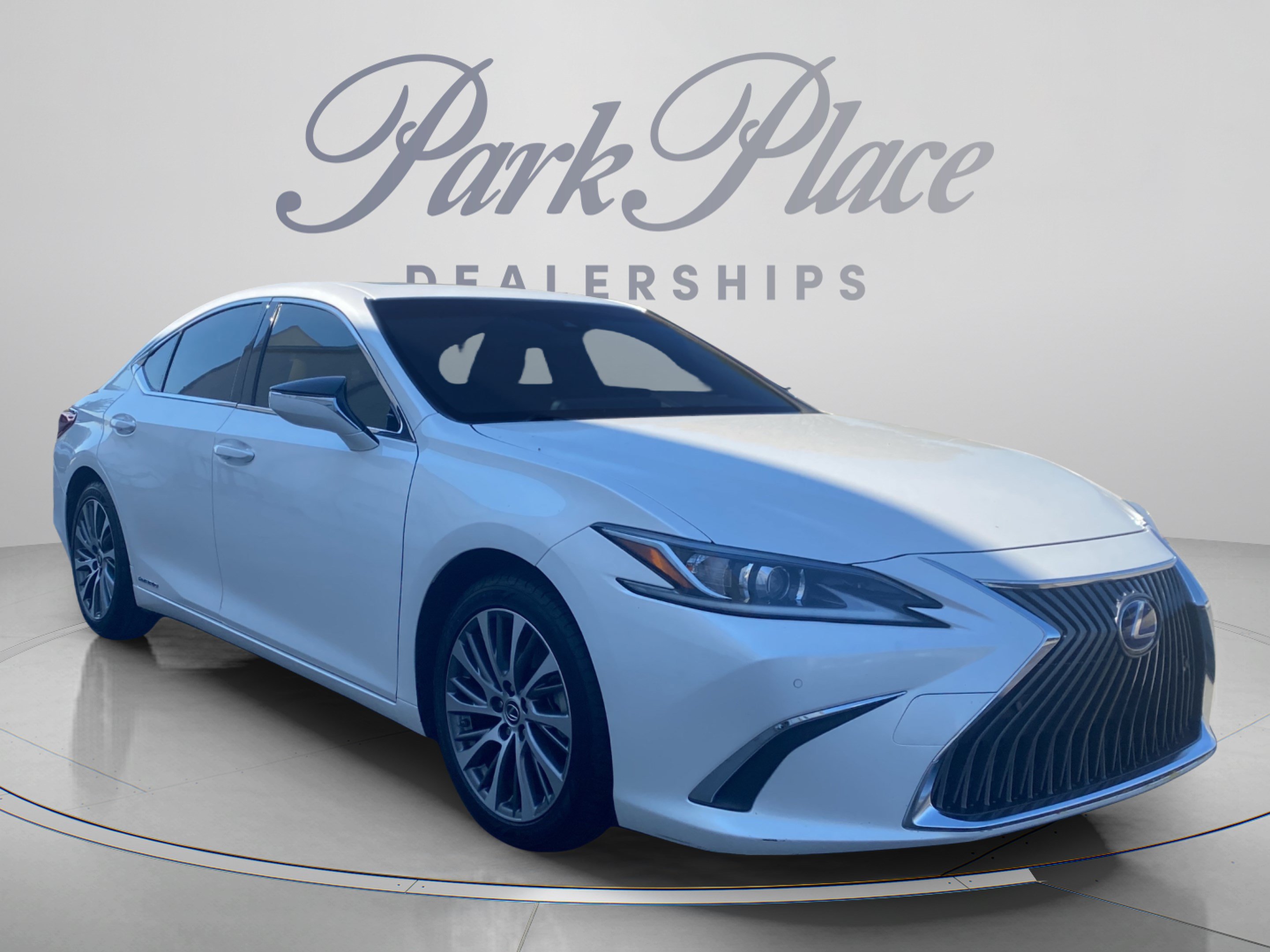 Used 2019 Lexus ES 300h w/ Premium Package FWD image 8