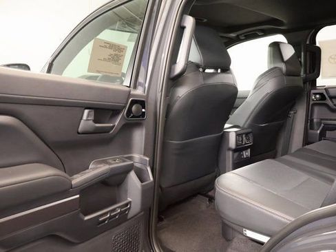 New 2025 Toyota 4Runner TRD Off-Road Premium image 24