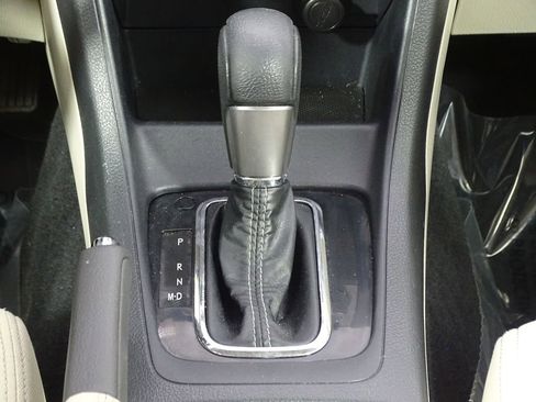 Used 2016 Subaru Impreza 2.0i Sport Premium image 36