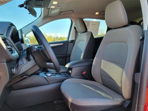 Certified 2022 Ford Escape SE w/ Convenience Package image 20