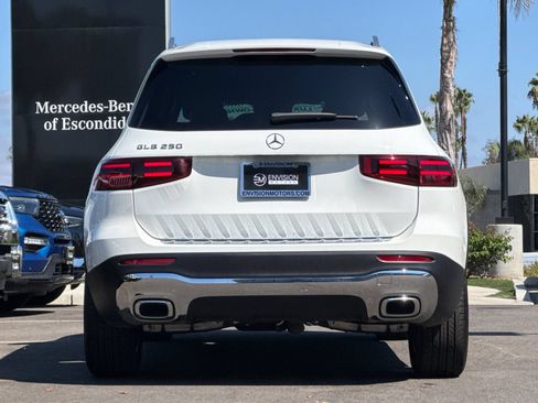 Certified 2026 Mercedes-Benz GLB 250 image 4