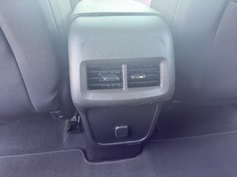Used 2018 Chevrolet Equinox LT AWD/4WD image 31