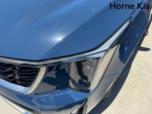 Certified 2025 Kia Sorento S w/ Panoramic Sunroof Package FWD image 6