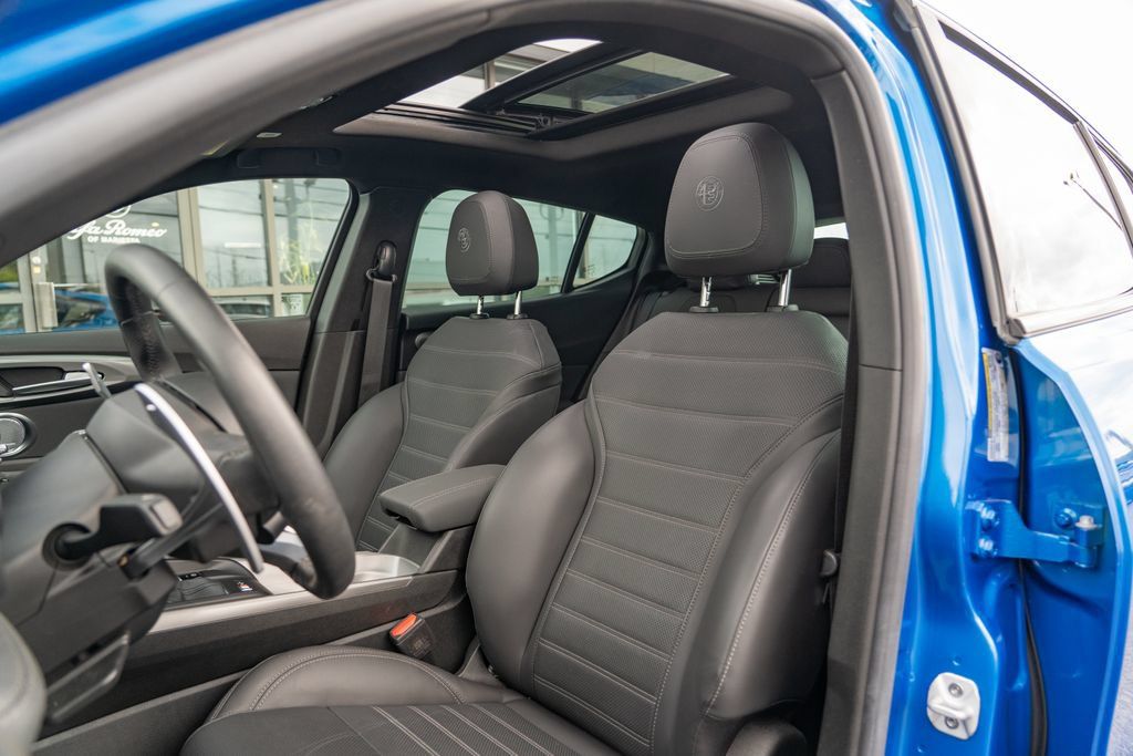 New 2024 Alfa Romeo Tonale Ti AWD/4WD image 13
