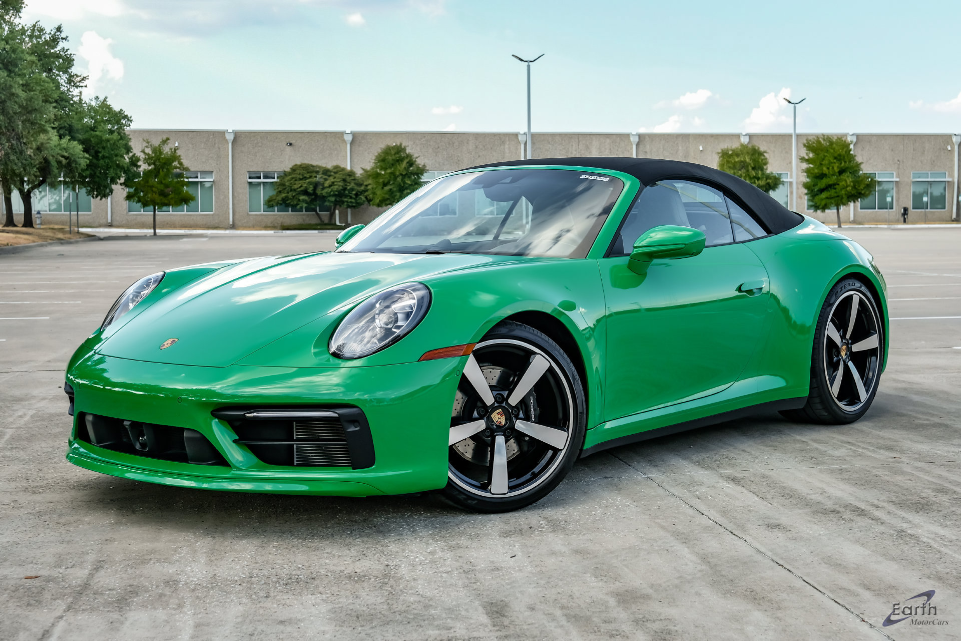 Used 2023 Porsche 911 Carrera 4S AWD/4WD image 5