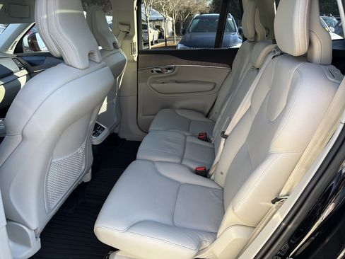 Certified 2023 Volvo XC90 B6 Plus w/ Protection Package Premier image 32