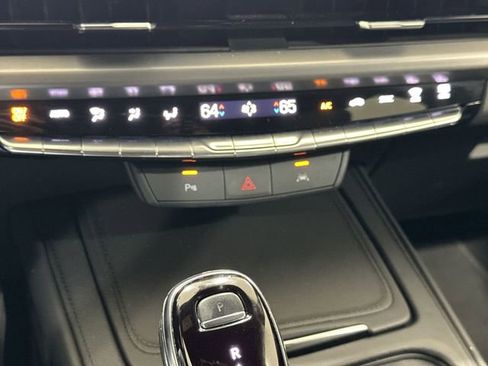 Certified 2025 Cadillac XT4 Premium Luxury image 18