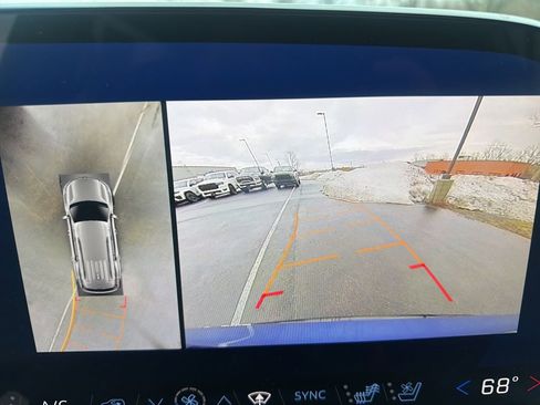 Used 2025 Chevrolet Traverse High Country image 15