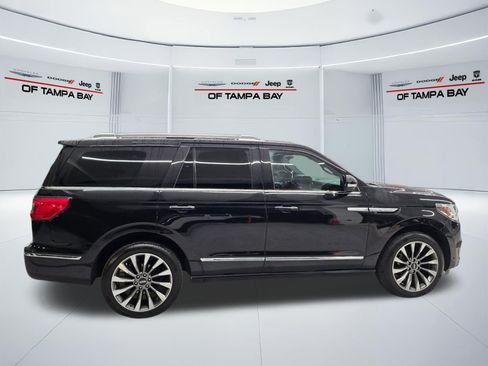 Used 2021 Lincoln Navigator Reserve AWD/4WD image 7