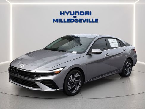 New 2026 Hyundai Elantra Limited FWD image 1