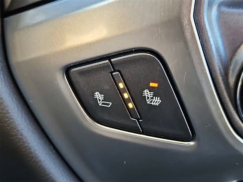 Used 2018 Chevrolet Silverado 1500 LT w/ All Star Edition image 21