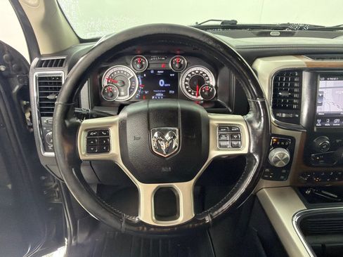 Used 2016 RAM 1500 Laramie w/ Convenience Group AWD/4WD image 13