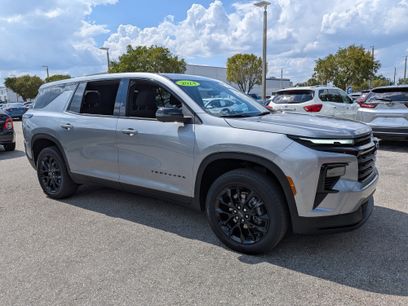 Used 2024 Chevrolet Traverse LS w/ Midnight/Sport Edition