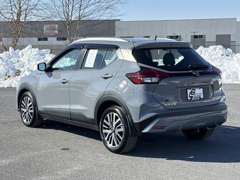 Used 2024 Nissan Kicks SV FWD image 27