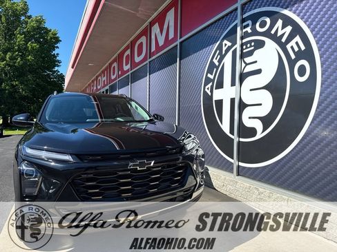 Used 2024 Chevrolet Trax ACTIV FWD image 1