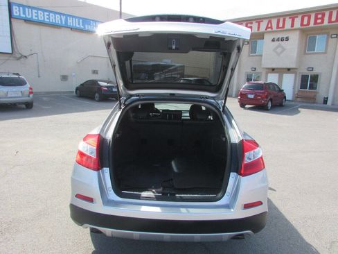 Used 2015 Honda Crosstour EX-L image 18