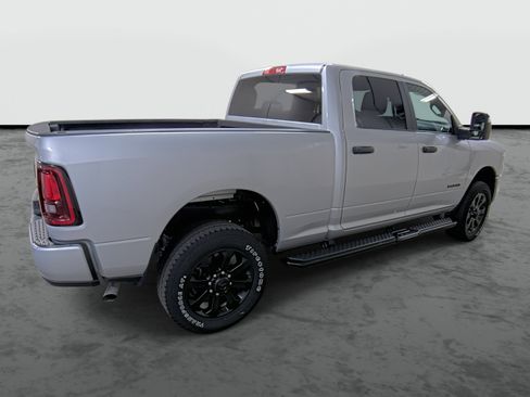 Used 2026 RAM 2500 Big Horn AWD/4WD image 4