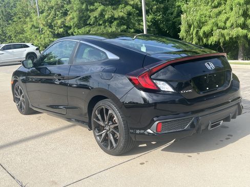 Used 2020 Honda Civic Sport image 8