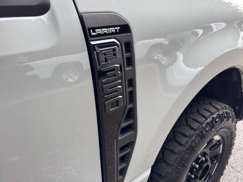 Used 2025 Ford F350 Lariat w/ Lariat Ultimate Package AWD/4WD image 18