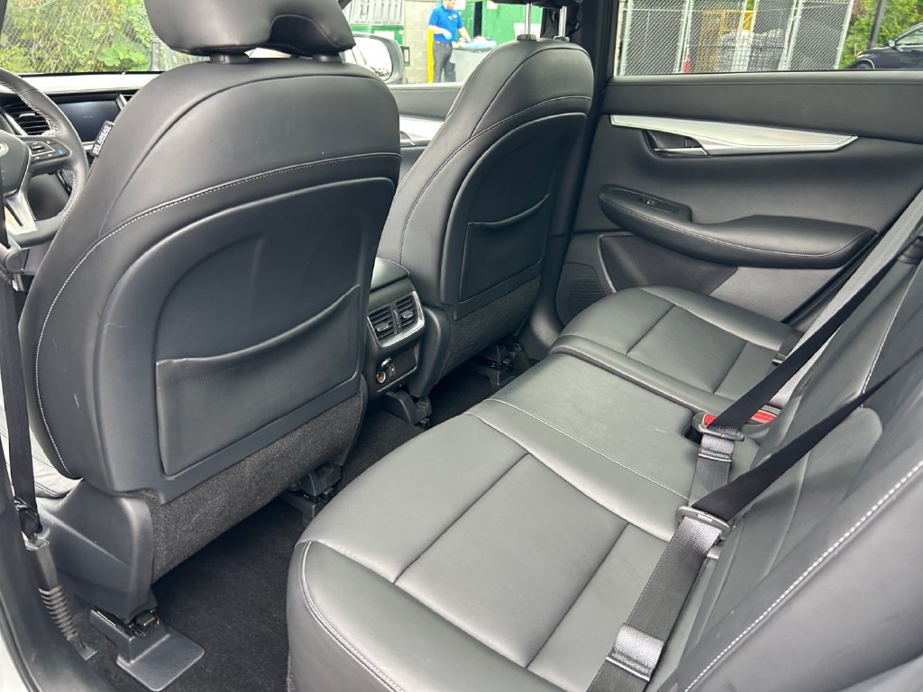 Used 2021 INFINITI QX50 Luxe AWD/4WD image 21