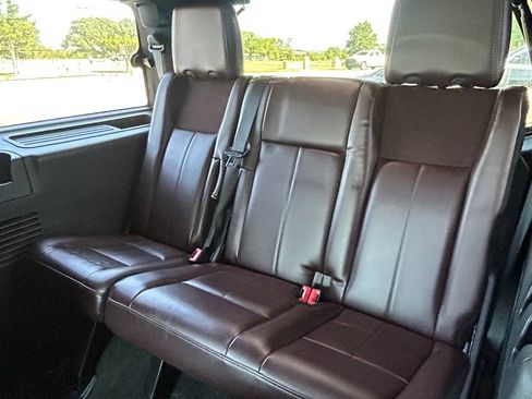 Used 2016 Ford Expedition Platinum RWD image 12