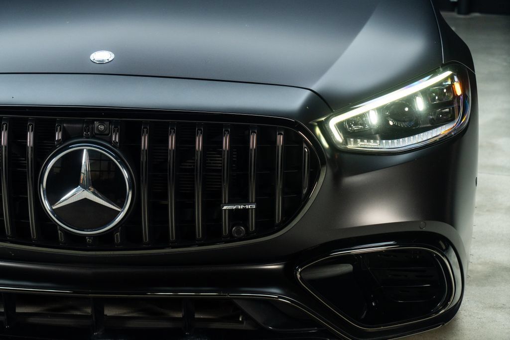 Used 2024 Mercedes-Benz S 63 AMG S image 4