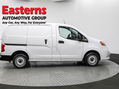 Used 2020 Nissan NV200 S image 4