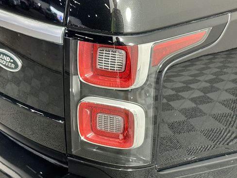 Used 2019 Land Rover Range Rover Supercharged AWD/4WD image 32