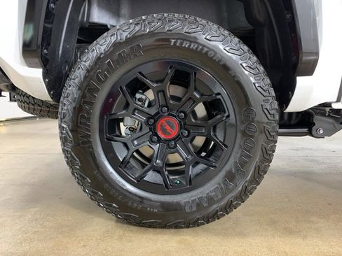 Used 2025 Toyota Tacoma TRD Pro image 44