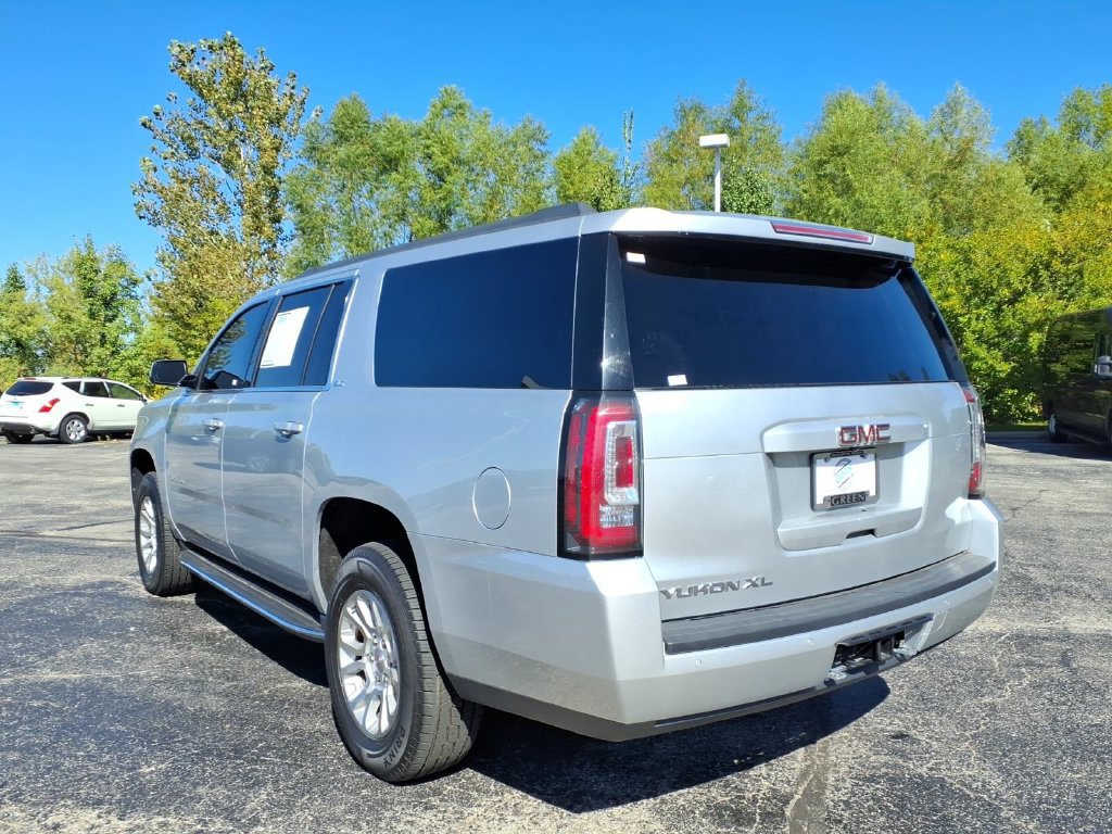 Used 2019 GMC Yukon XL SLT w/ Open Road Package AWD/4WD image 7
