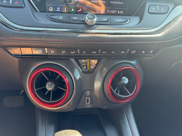 Certified 2021 Chevrolet Blazer RS w/ Enhanced Convenience Package FWD image 17