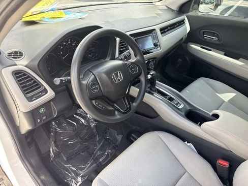 Certified 2022 Honda HR-V LX image 20