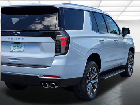 New 2026 Chevrolet Tahoe High Country w/ Sun And Tow Package AWD/4WD image 39