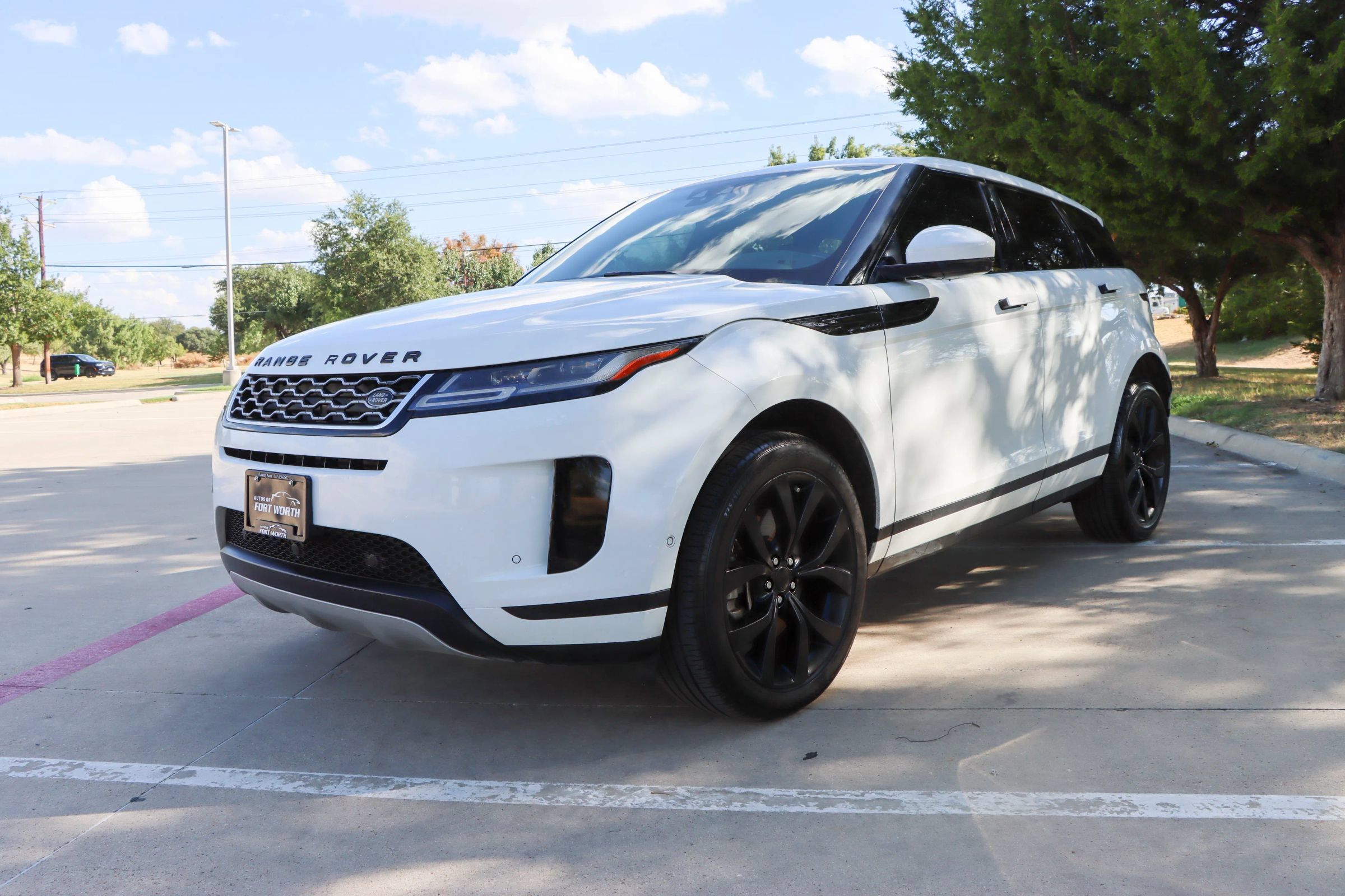 Used 2020 Land Rover Range Rover Evoque SE AWD/4WD image 3