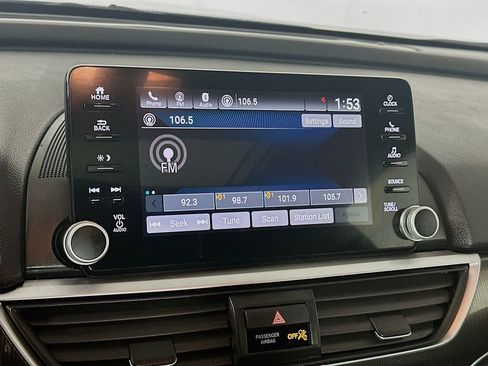 Used 2019 Honda Accord Sport image 17