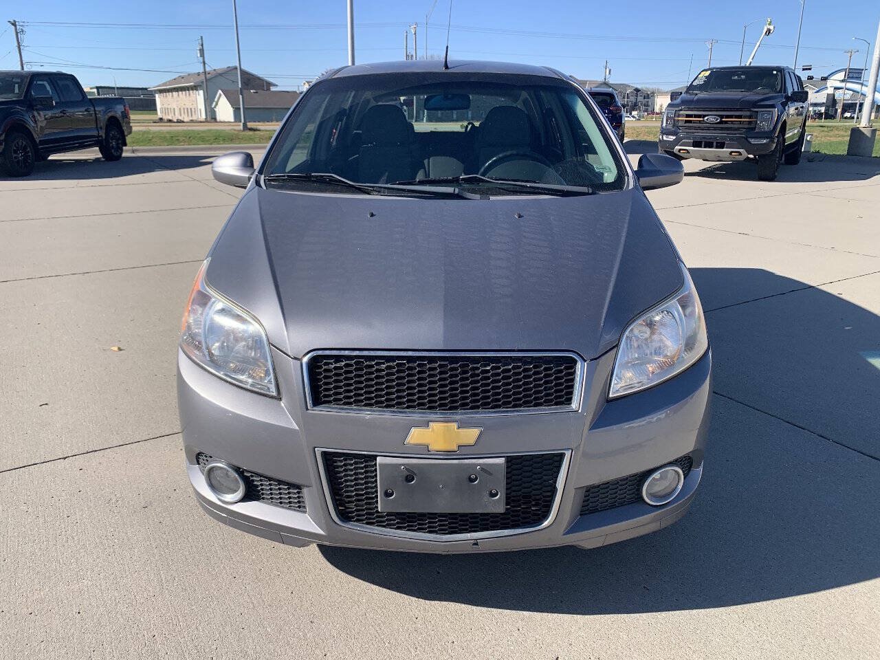 Used 2011 Chevrolet Aveo5 LT FWD image 7