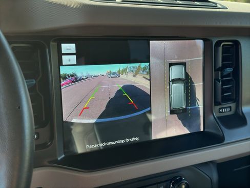 Used 2023 Ford Bronco Wildtrak image 22