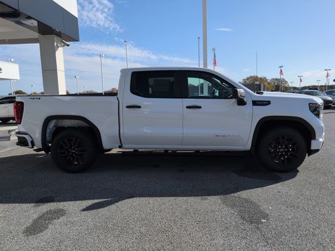 New 2026 GMC Sierra 1500 Pro w/ Graphite Edition image 9