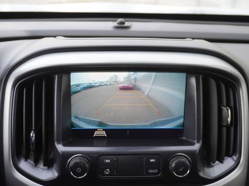 Used 2022 Chevrolet Colorado LT w/ Fleet Safety Package image 15