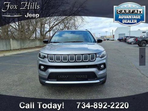 Certified 2022 Jeep Compass Limited AWD/4WD image 2