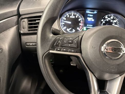 Used 2017 Nissan Rogue S w/ S Appearance Package image 28