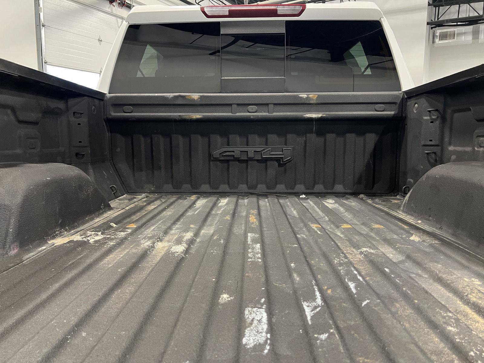 Used 2023 GMC Sierra 1500 AT4 w/ AT4 Preferred Package AWD/4WD image 39