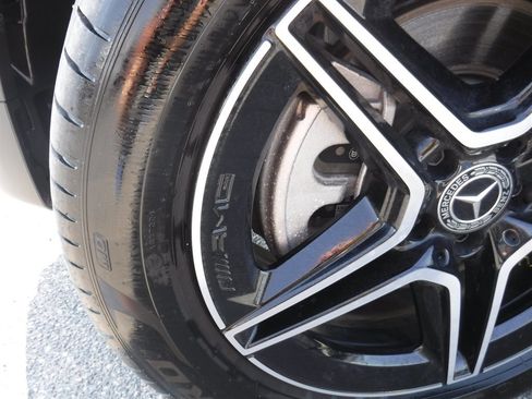 Used 2023 Mercedes-Benz GLB 250 image 30