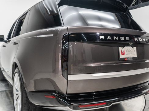 Used 2022 Land Rover Range Rover Long Wheelbase First Edition image 97