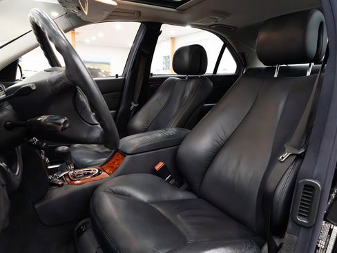 Used 2004 Mercedes-Benz S 500 image 8