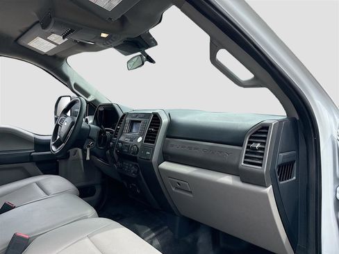 Used 2022 Ford F350 XL w/ Power Equipment Group image 25