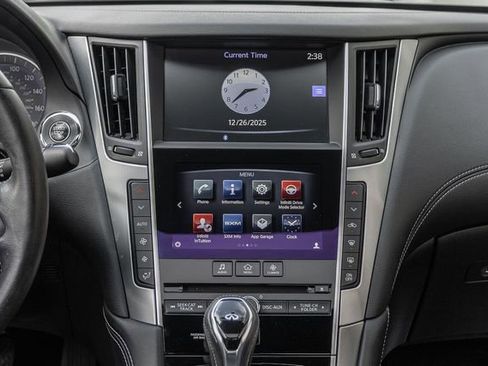 Used 2017 INFINITI Q60 2.0t w/ Moonroof Package image 8